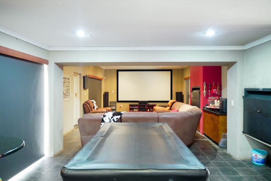 4 Bedroom Property for Sale in Wilkoppies North West